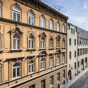  Apartament Cosy Tolnai Street